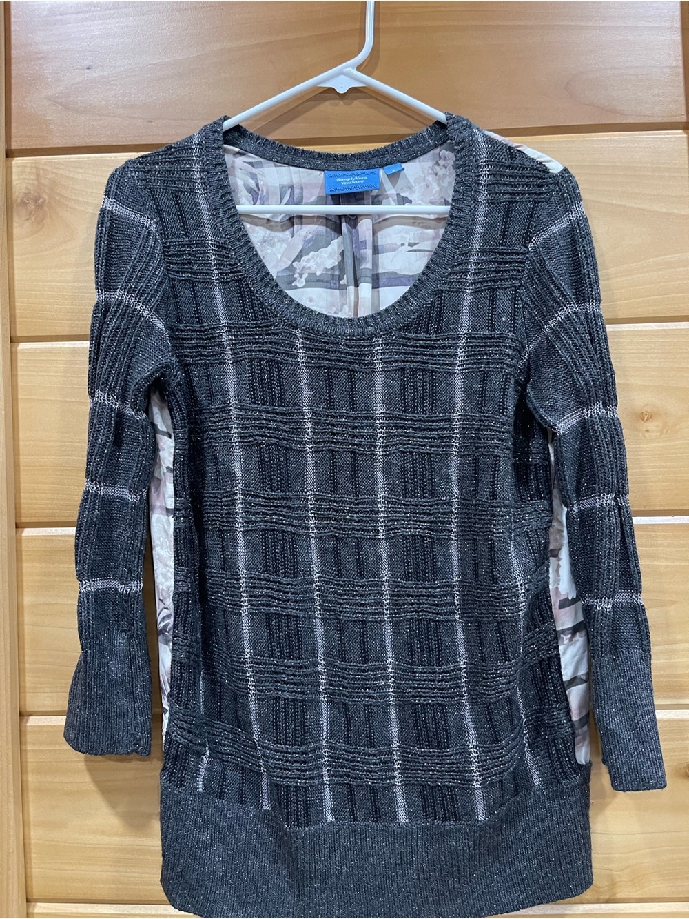 Simply Vera Vera Wang Gray Plaid Scoop Neck Sweater